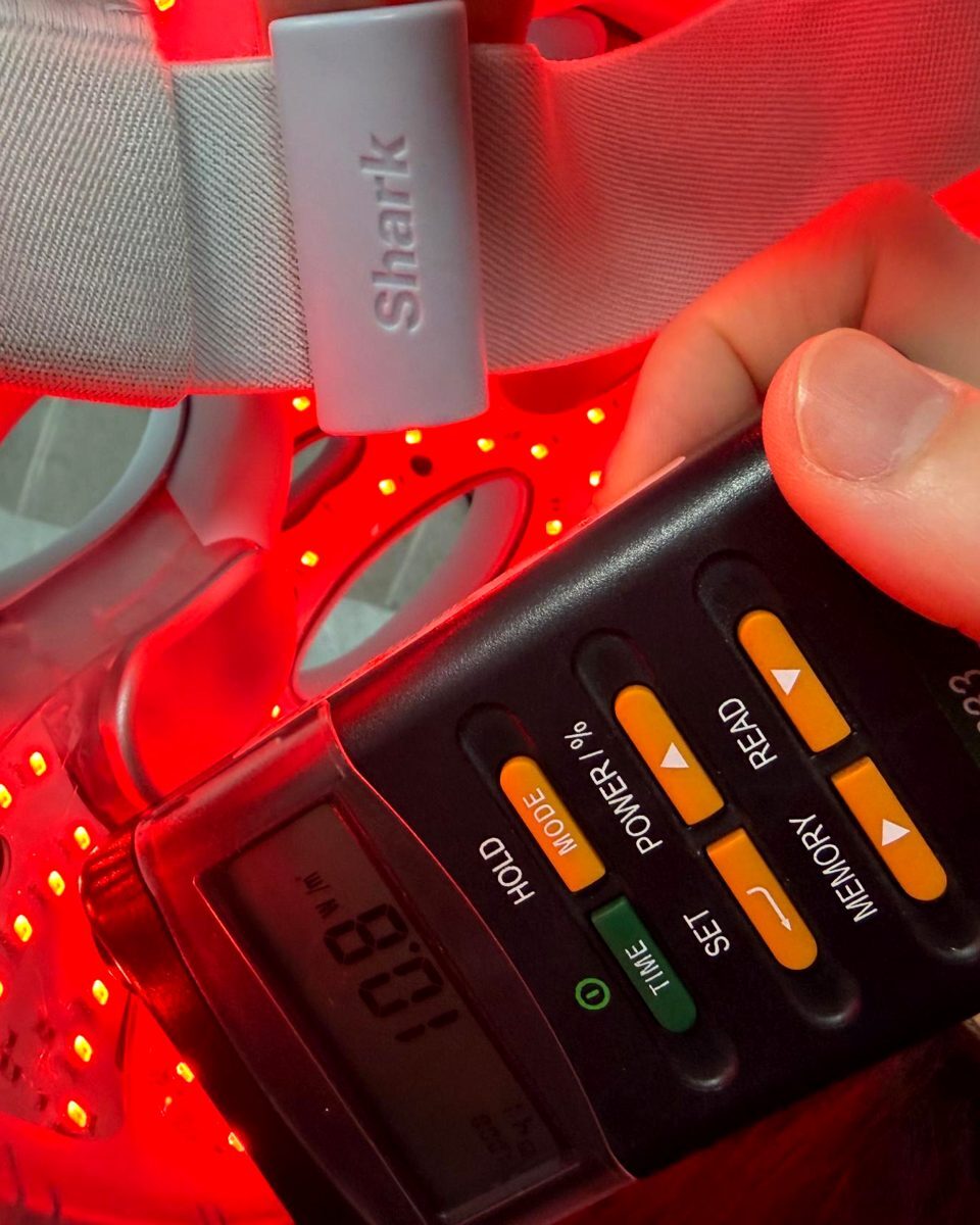 Light meter reading at 0cm on the Shark CryoGlow LED mask
